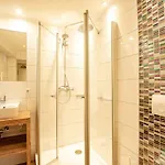 Mosella 4*